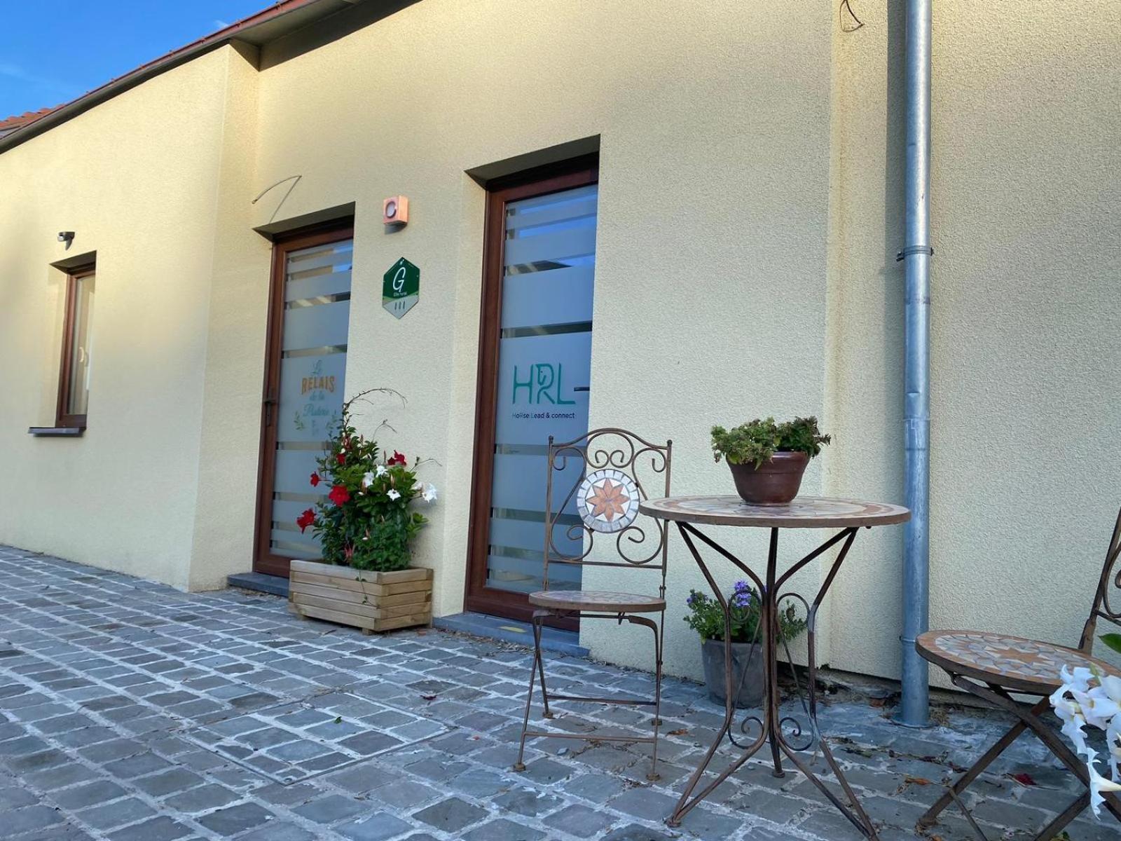 Le Relais De La Posterie Guest House Gembloux Exterior foto